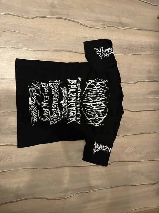 Balenciaga t-shirt black and white