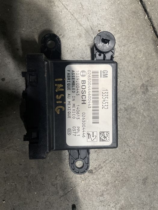 Modul senzori de parcare Opel Astra J / insignia facelift