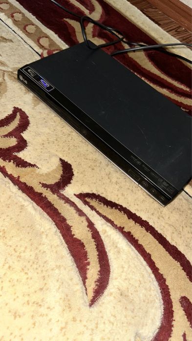 Продам DVD-плеер