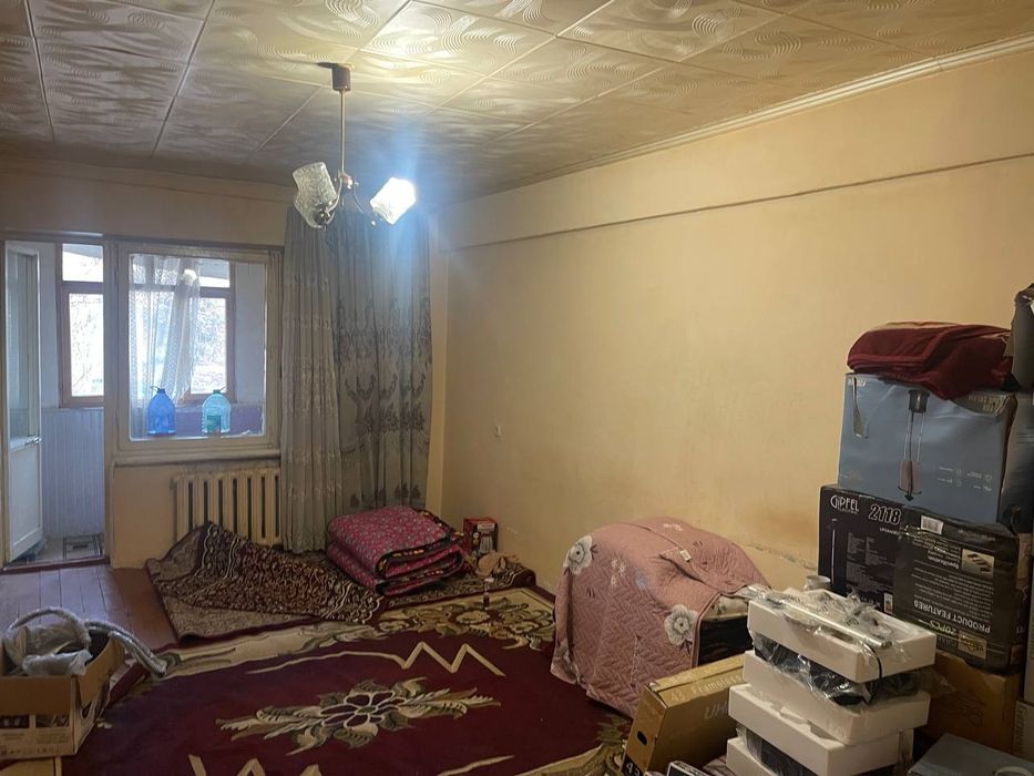 Yashnabod duboviyda 1 xonali kvartira srochniy narxlada sotiladi