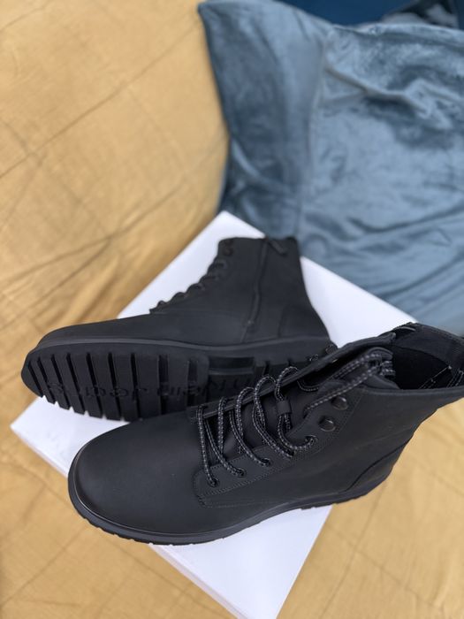 Calvin Klein Jeans ghete joase piele neagra marimea 43 noi originale