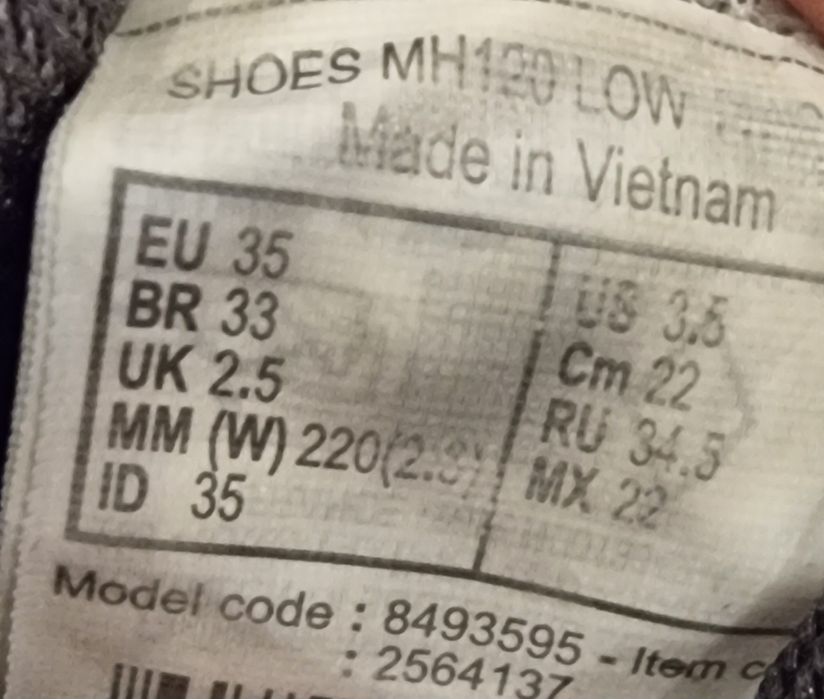 Bocanci , marime 35 Quechua