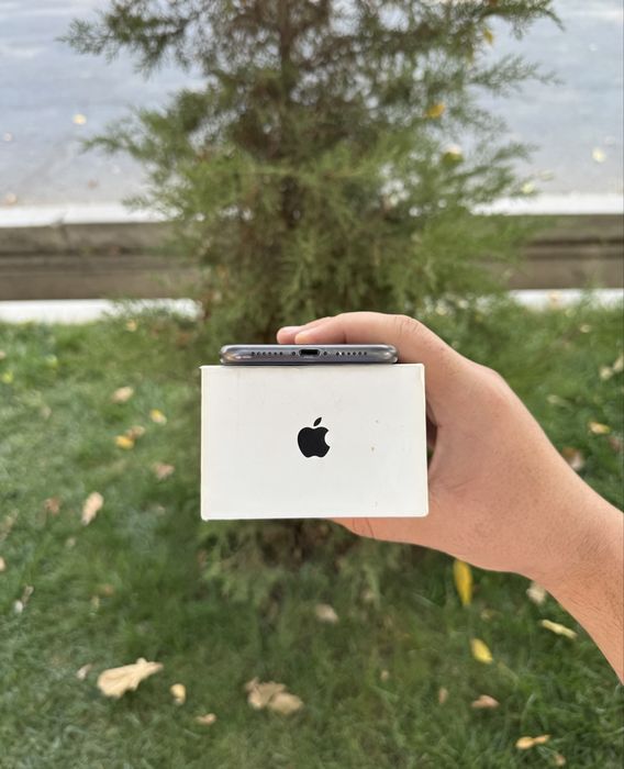Iphone 11 256gb Black xolat zor hama joy ishlidi ekran radnoy aybi yoq