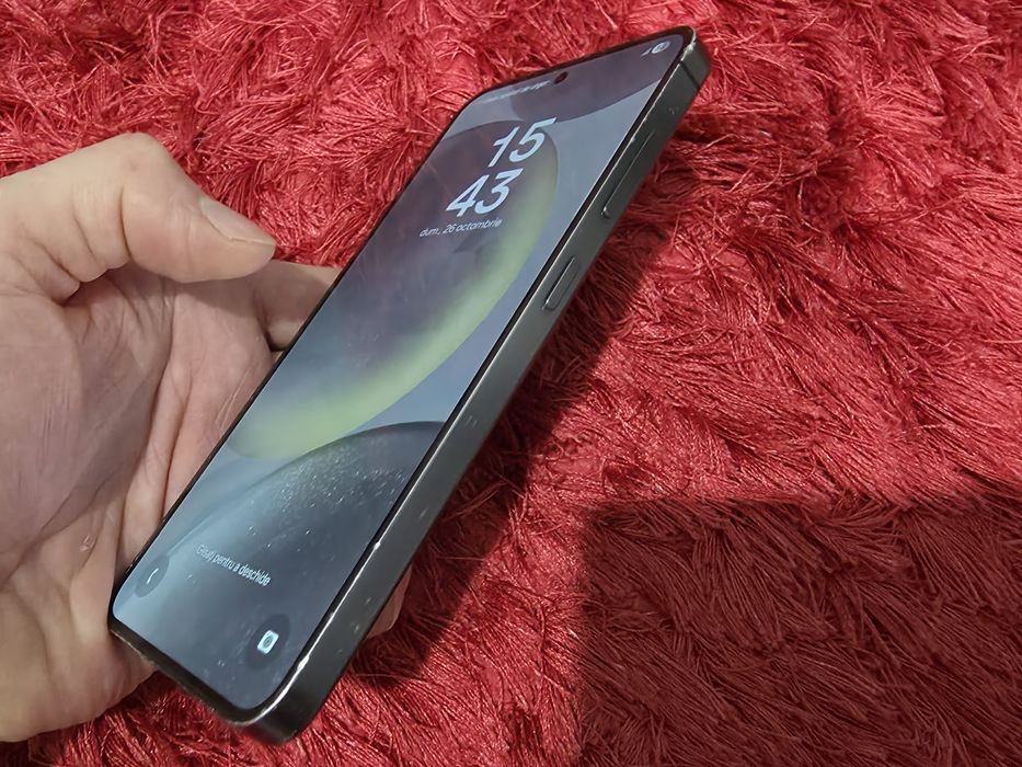 -Samsung S24, Grey, 128Gb, 8Ram, doar telefonul, semne accentuate de u