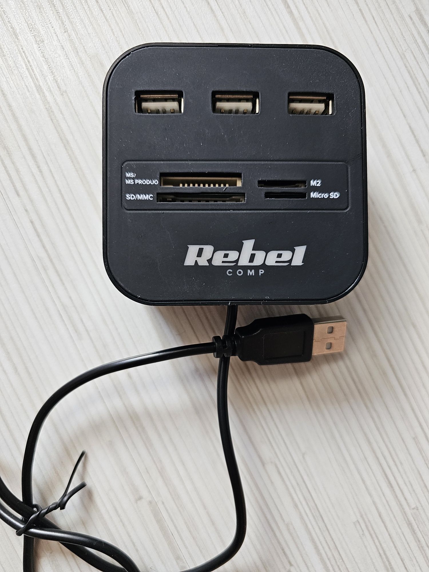 HUB USB Cititor Card SD/Micro SD