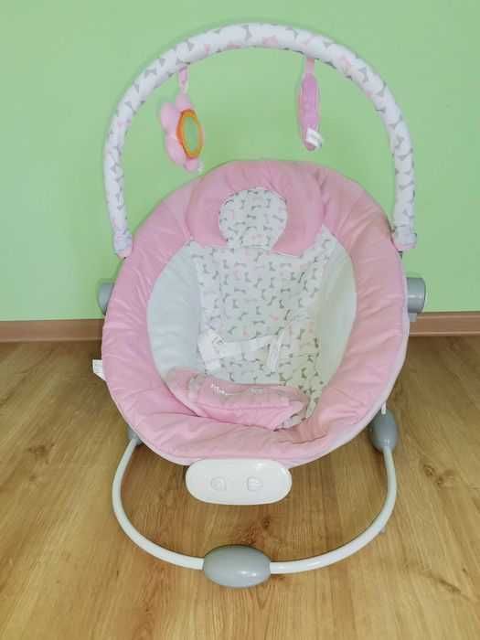 Бебешки музикален шезлонг Chipolino