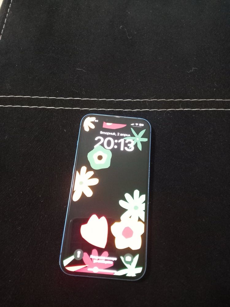 Iphone 13 128 GB много запазен