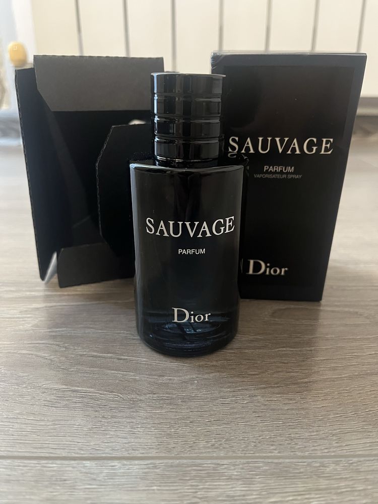 Dior Sauvage Parfum 100ml, с кутия