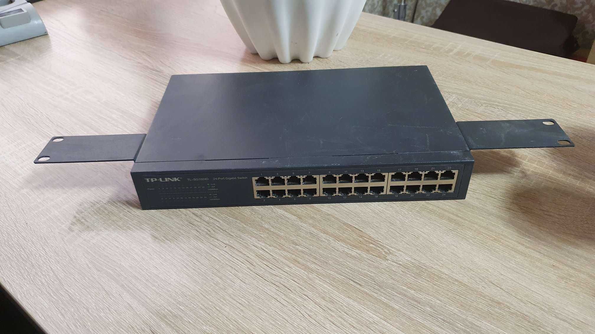 Продам б/у коммутатор на 24 порта TL-SG 1024D (TP-LINK)