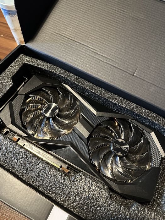 Видеокарта Asrock 6600xt