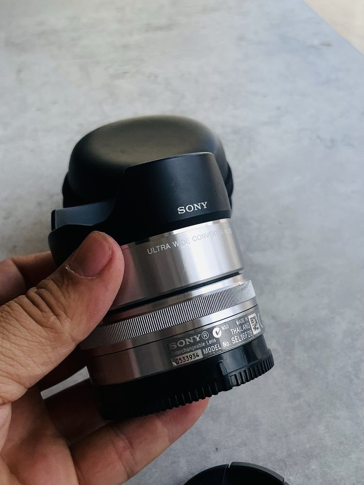 Sony 16mm 2.8f. + VCL-ECU1 converter x0.75