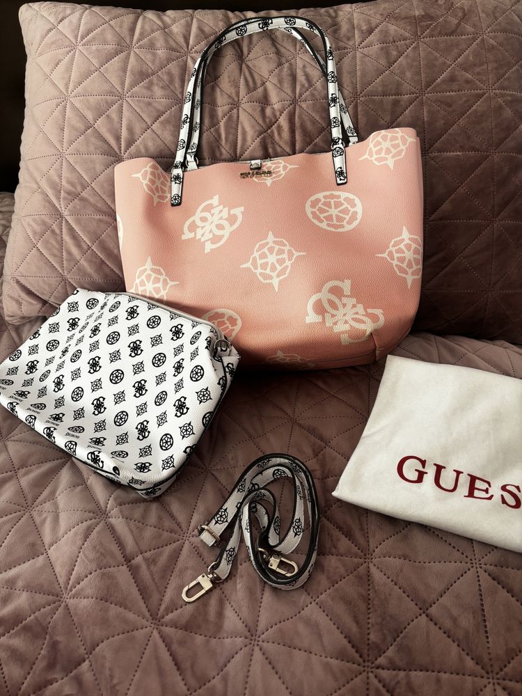 Розова чанта guess
