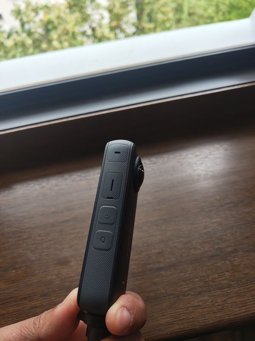Insta ONE 360 X3