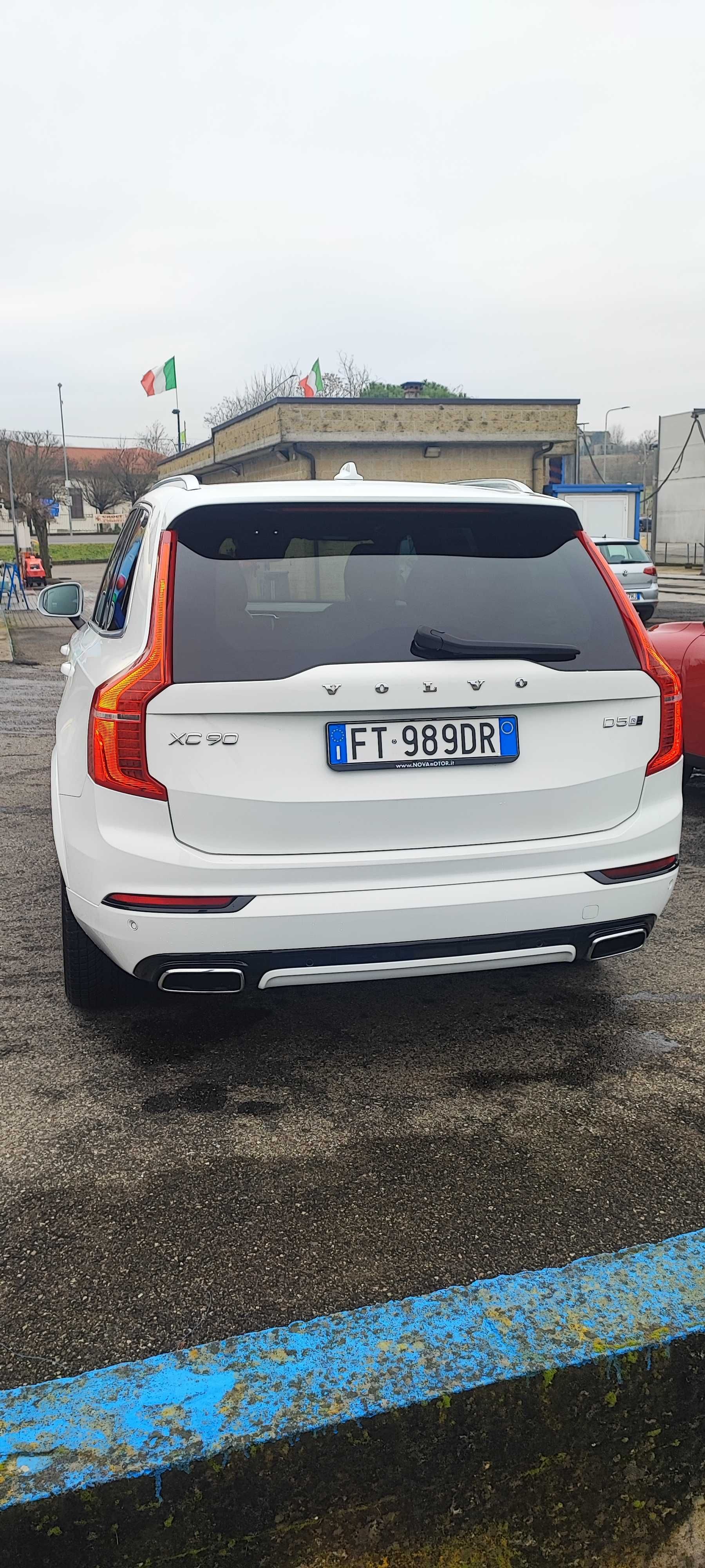 Volvo XC90 R -Desing