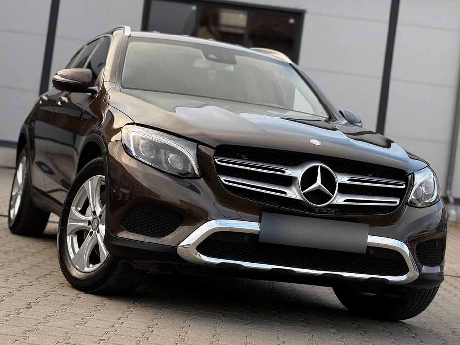 Mercedes-Benz GLC 4Matic | Maro Metalizat | Automat | Multibeam | Camera 360° | Webasto