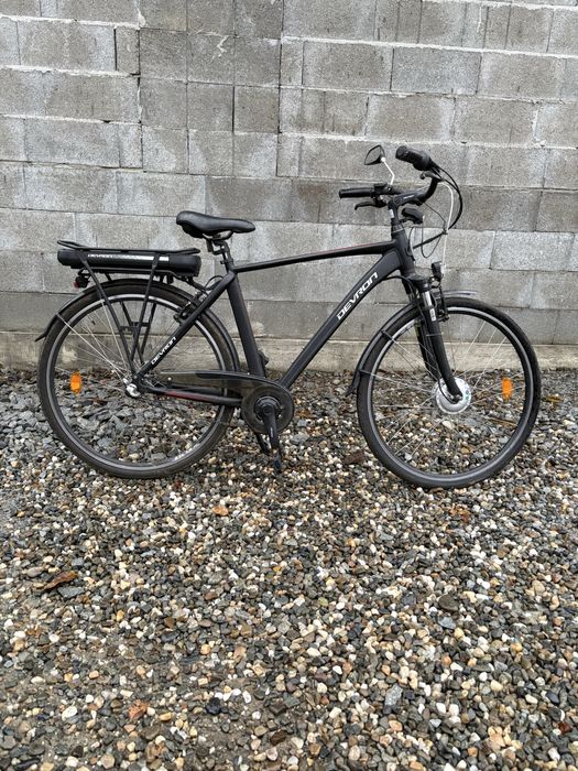Bicicleta electrica motor roata fata