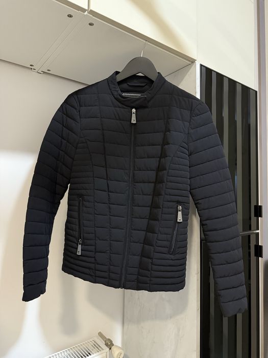 Geaca Guess neagra
