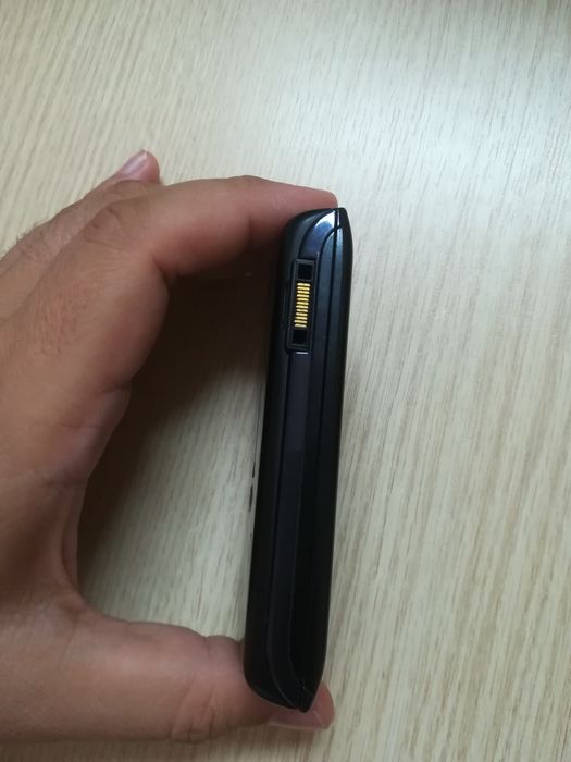 Sony Ericsson U10i Aino - telefon de colectie, stare buna, incarcator!