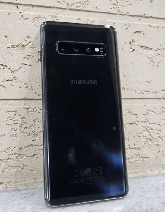 Samsung s10 sotiladi