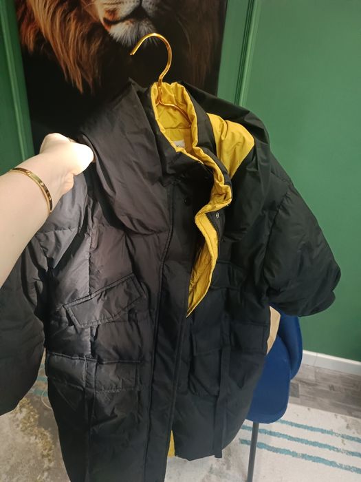 Продам детскую куртку