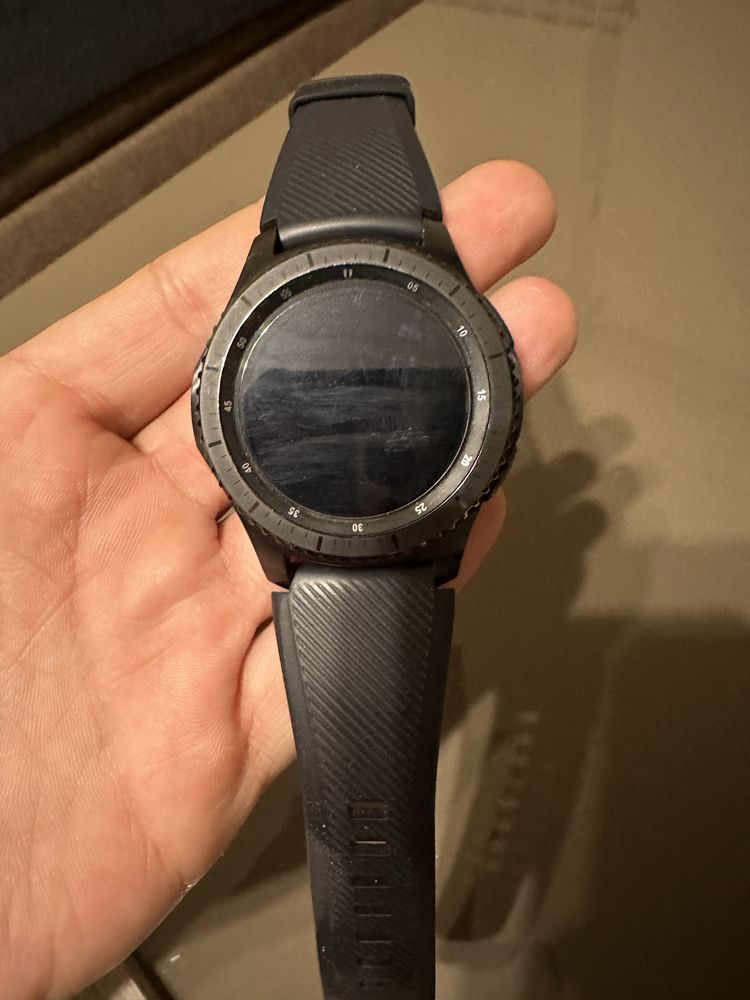 Vând Samsung Gear S3 Frotier