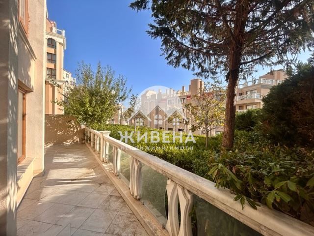 Продавам 3-стаен апартамент (140 кв.м), м-т Кабакум