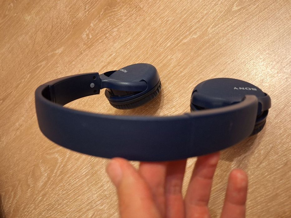Безжични слушалки Sony WH-CH510.