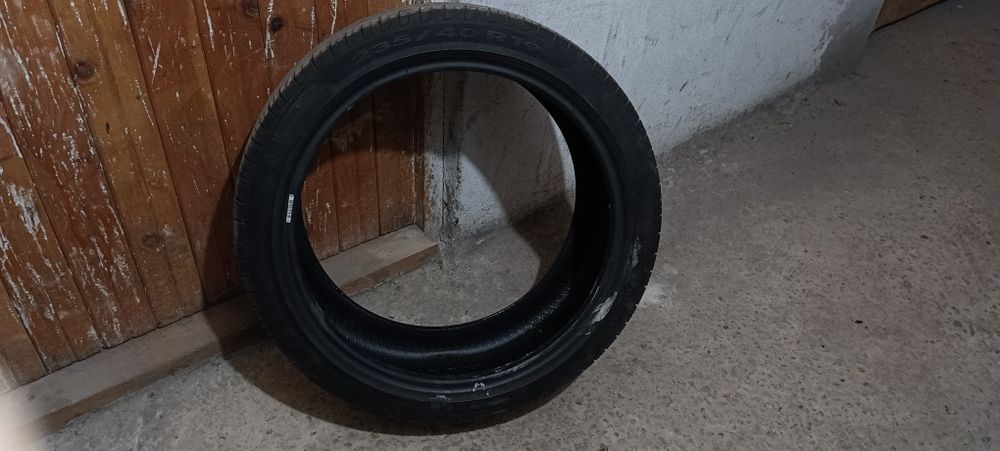 1 бр. лятна гума Pirelli Cinturato P7 с размер 235 40 19