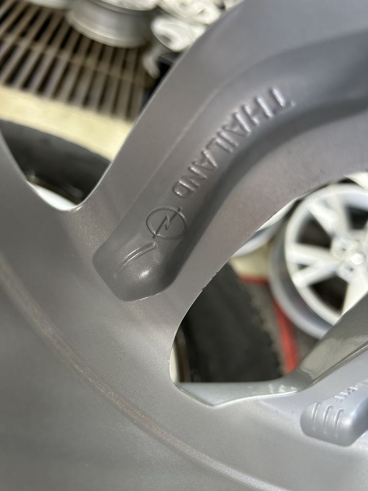 Джанти 16 цола 4х108 с Зимни Гуми Opel Mokka Citroen C4 Peugeot 2008