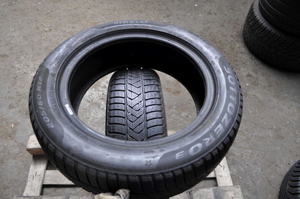 205/60 R17 PIRELLI Sottozero 3 93H