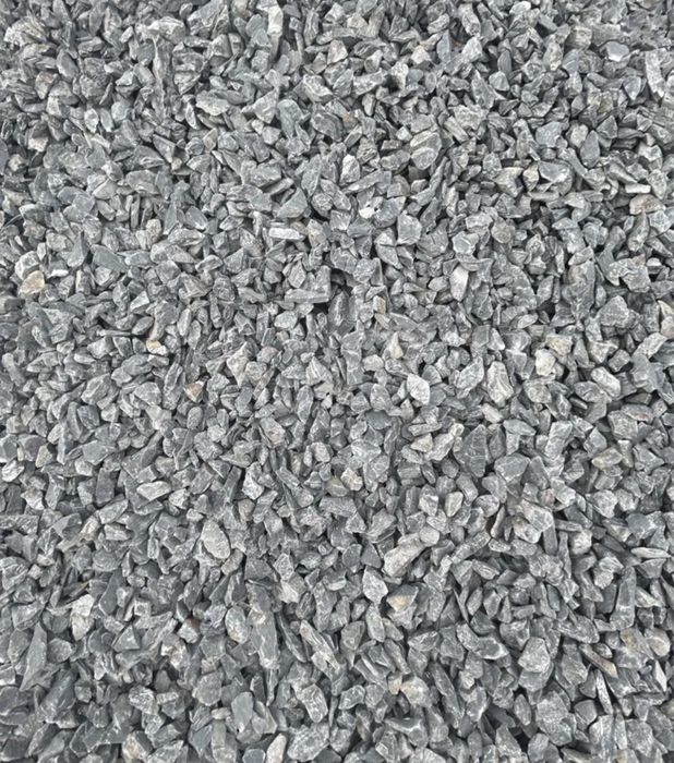 Vand nisip piatra pamant vegetal