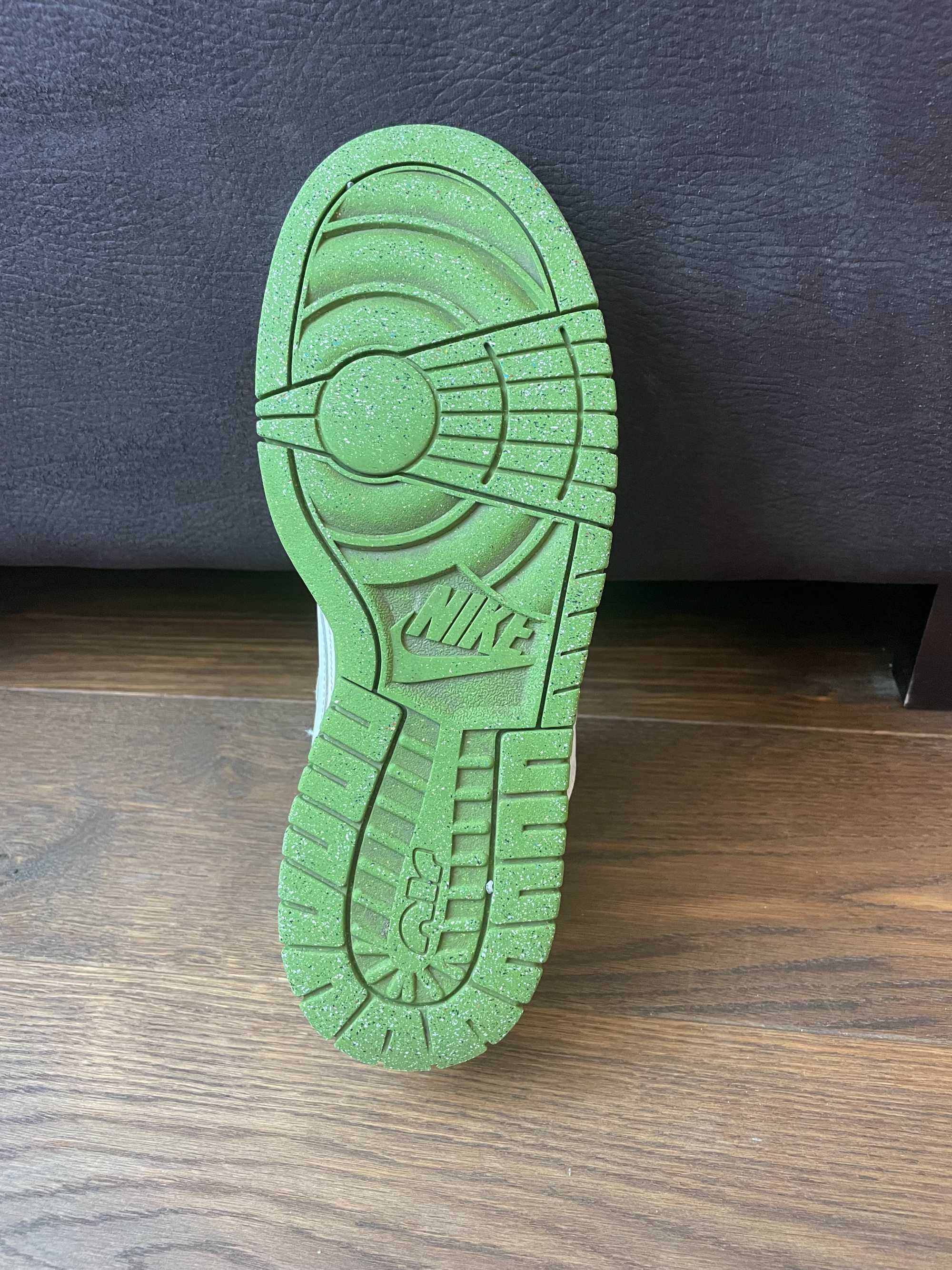 Мъжки кожени кецове Nike FJ4192-001