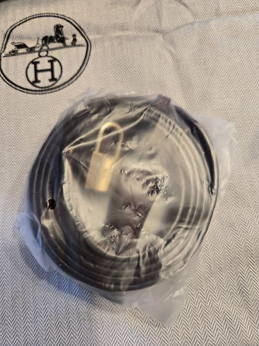 Налична Hermes бордо