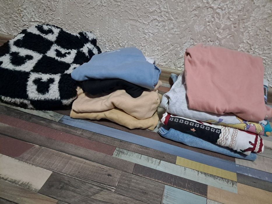 Дрехи за момиче 152