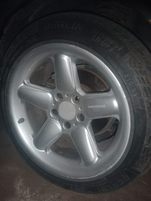 Шнейзер титанка сатылады дөңгелегімен.