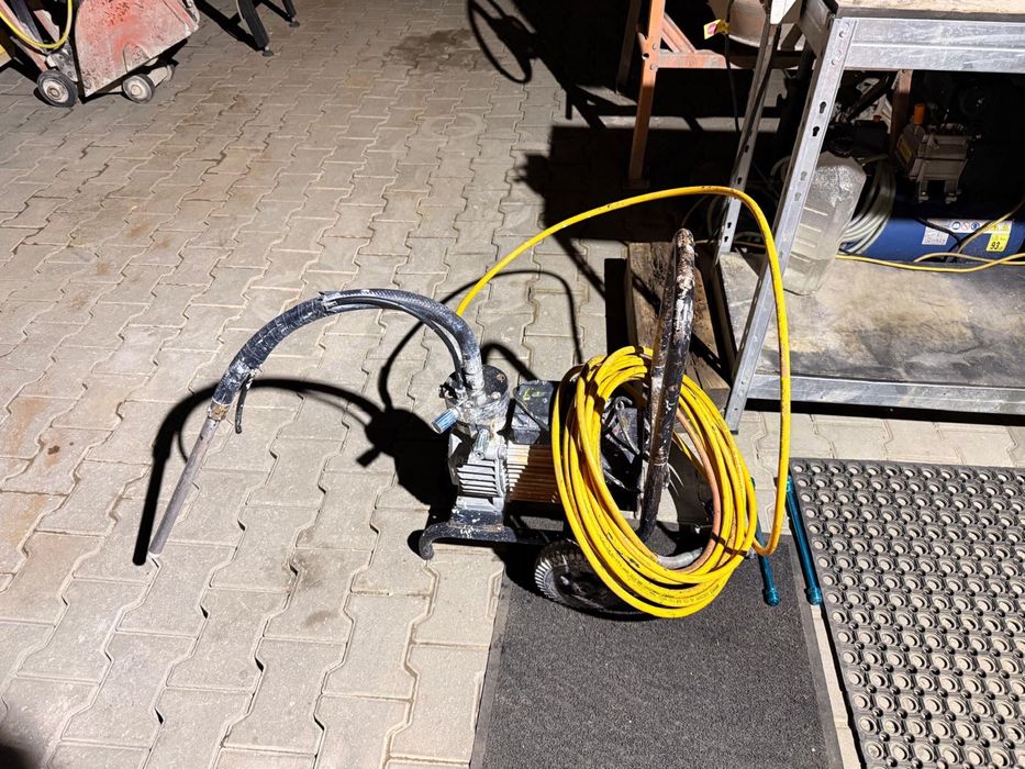 Inchiriez Generator 40 kw cu remorca inclusa inchiriem inchirere norff