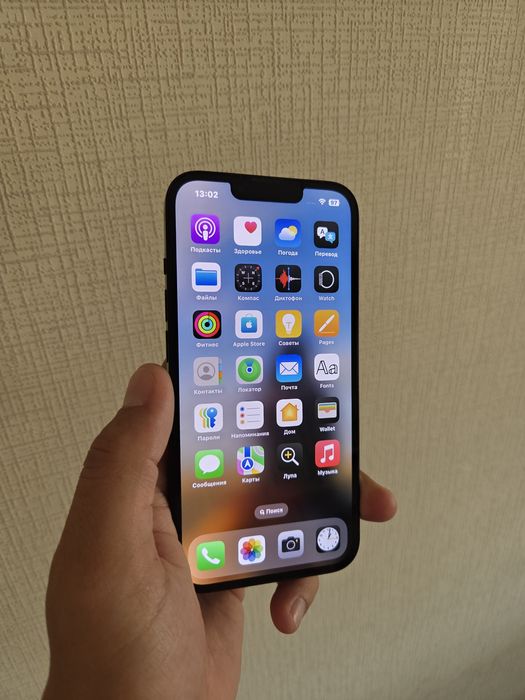 Продам телефон iPhone 13