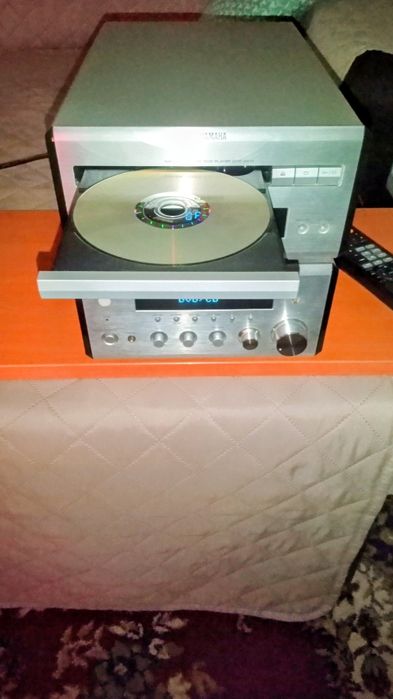 Sistem audio Yamaha RX e810/DVD e810