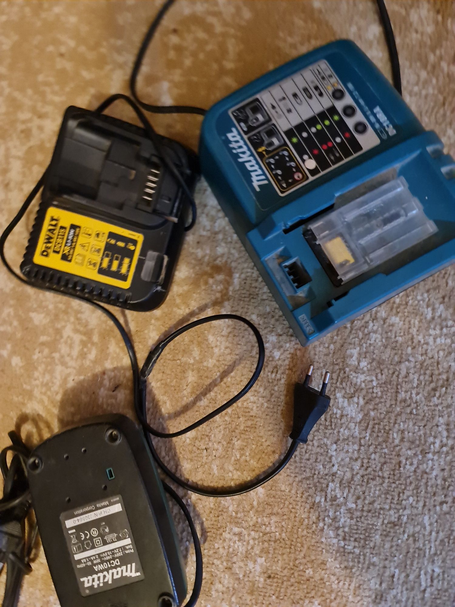 Încarcator pt piese dc18rat makita 14-18v - dc10wa , dcb115 dewalt 18v