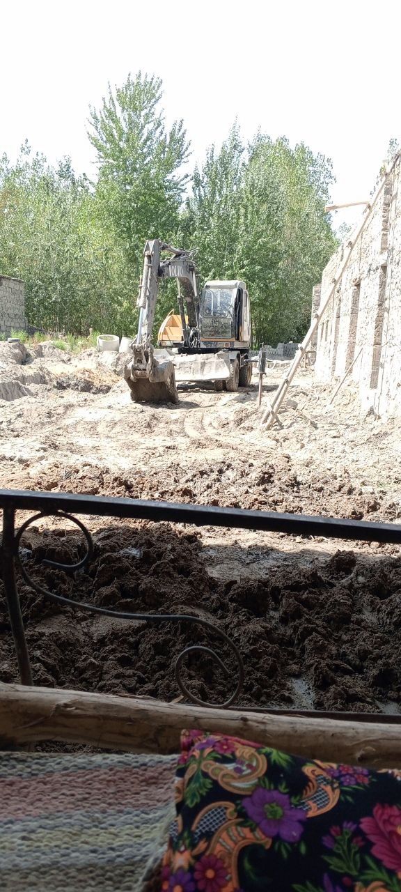 Ekskavator sotiladi