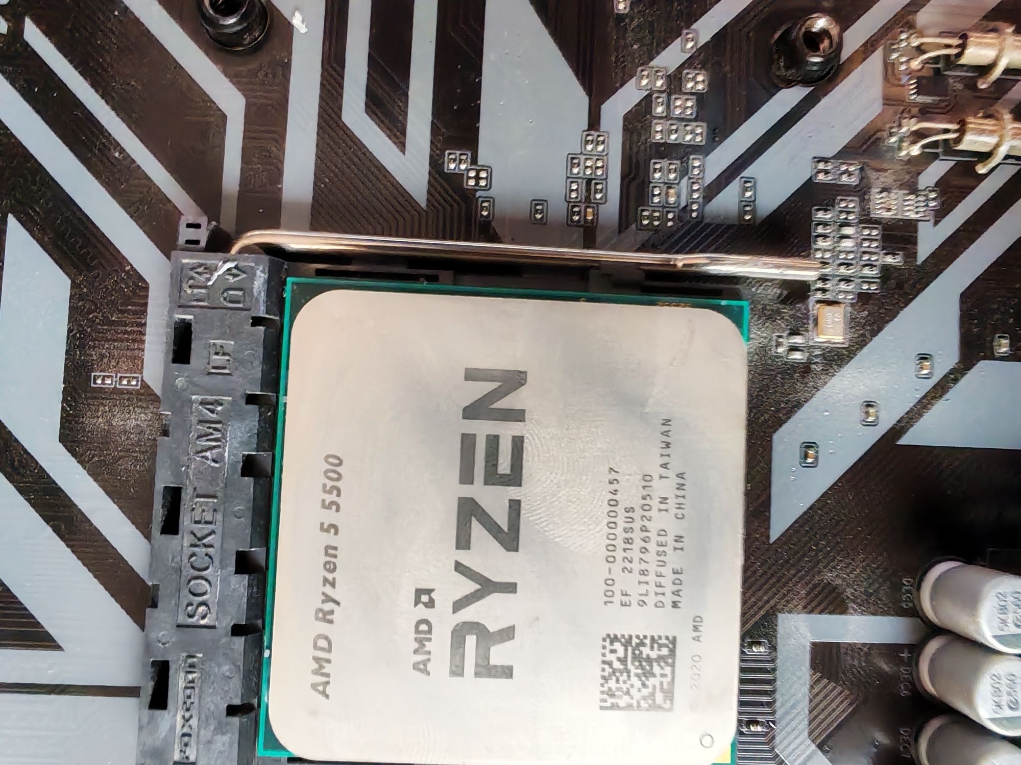 Дъно с процесор Ryzen 5 5500, RAM 16GB  и видеокарта GeForce 1650 4GB