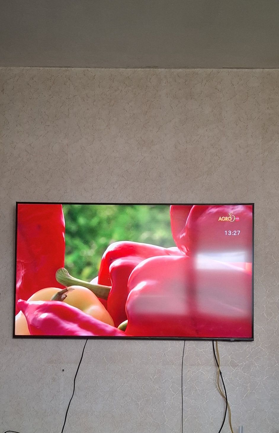 Продавам Samsung QLED Smart 55inch