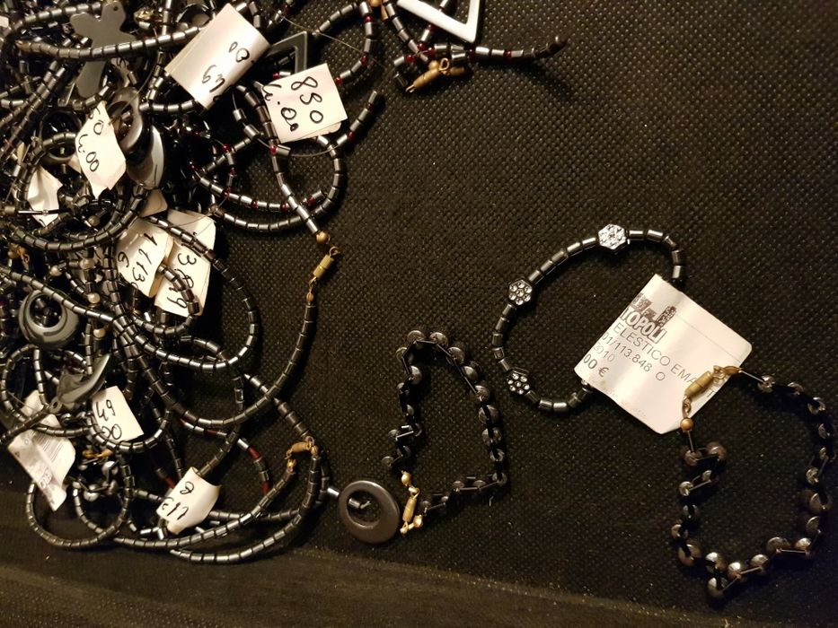 Brățări, lănțișoare