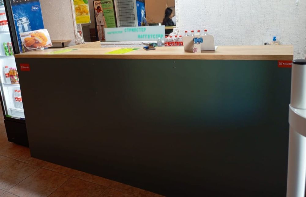 Продаётся барная стойка / ресепшн для бизнеса