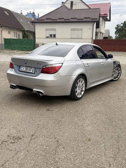 Bmw e60 530i M5