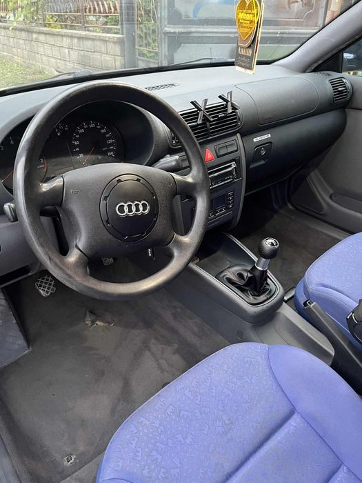 Продавам автомобил AUDI A 3
