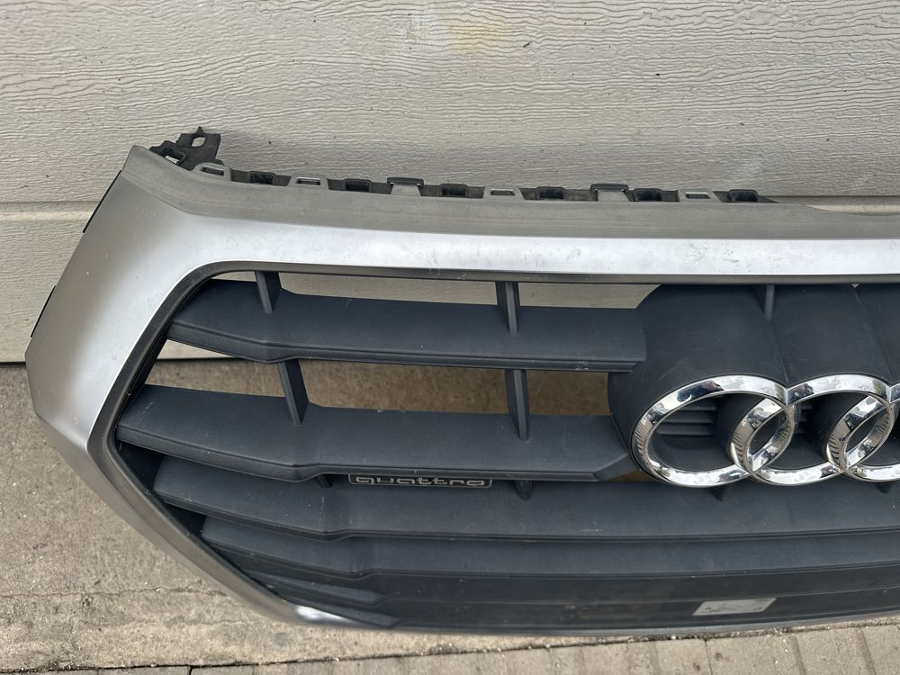 Решетка Audi Q5 FY 80A 80A853651