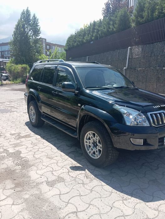 Тоета Ленд Крузер Прадо 120