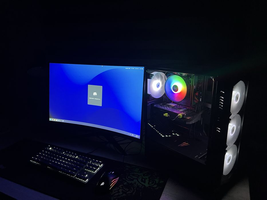 Игровой компьютерный кейс