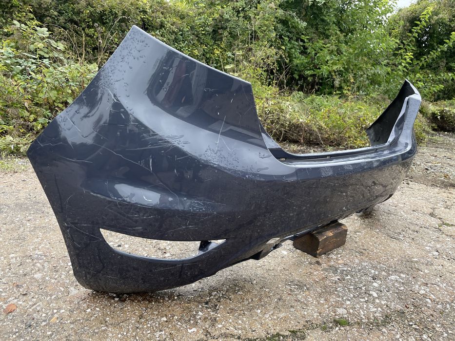 Задна броня за Форд Фиеста Ford Fiesta 2008-2013г 3бр